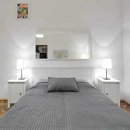 Apartment Next To The Main Square Krakow Exterior photo